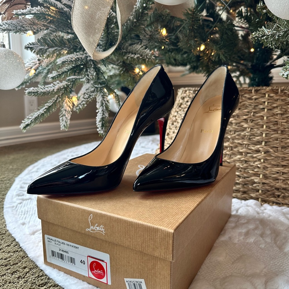 Christian Louboutin PigAllē follies 114mm Patent Heels Size 10 US/40 EUR.